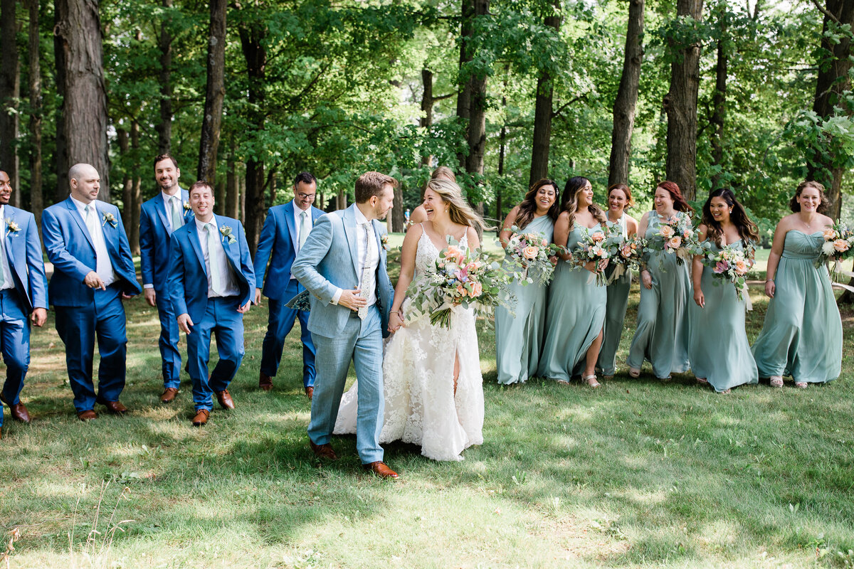 bridal-party-walking
