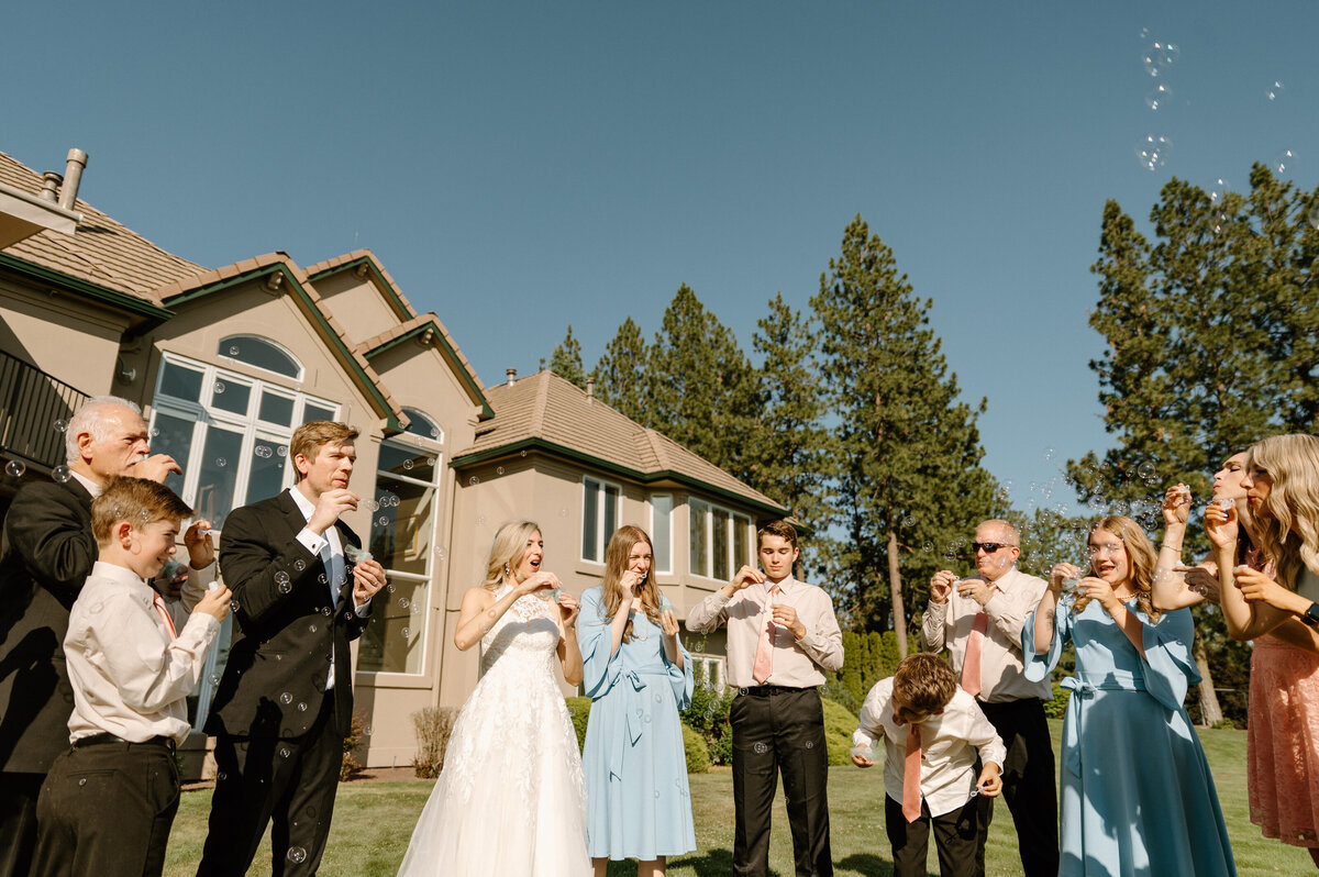 backyard_intimate_wedding_spokane_washington_15