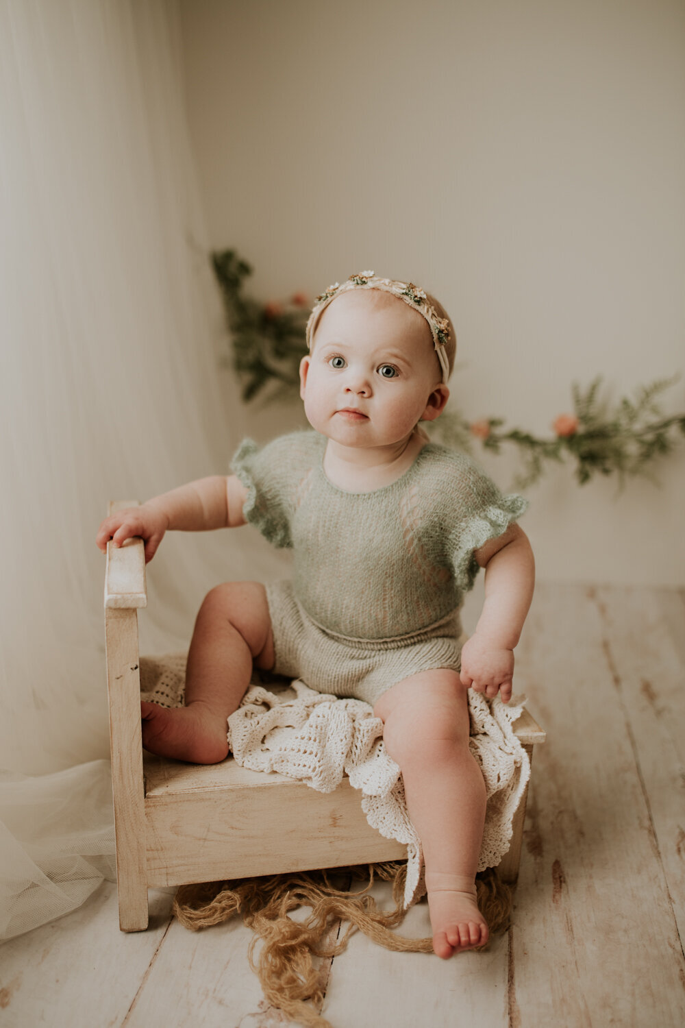 red-deer-alberta-cakesmash-sitter-baby-photographer-12