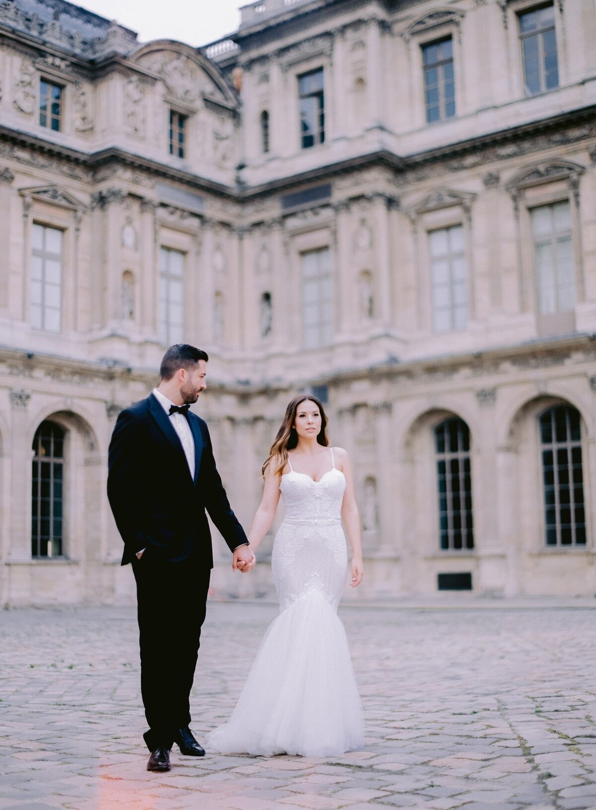 chapelle-expiatoire-luxury-wedding-phototographer-in-paris (41 of 53)