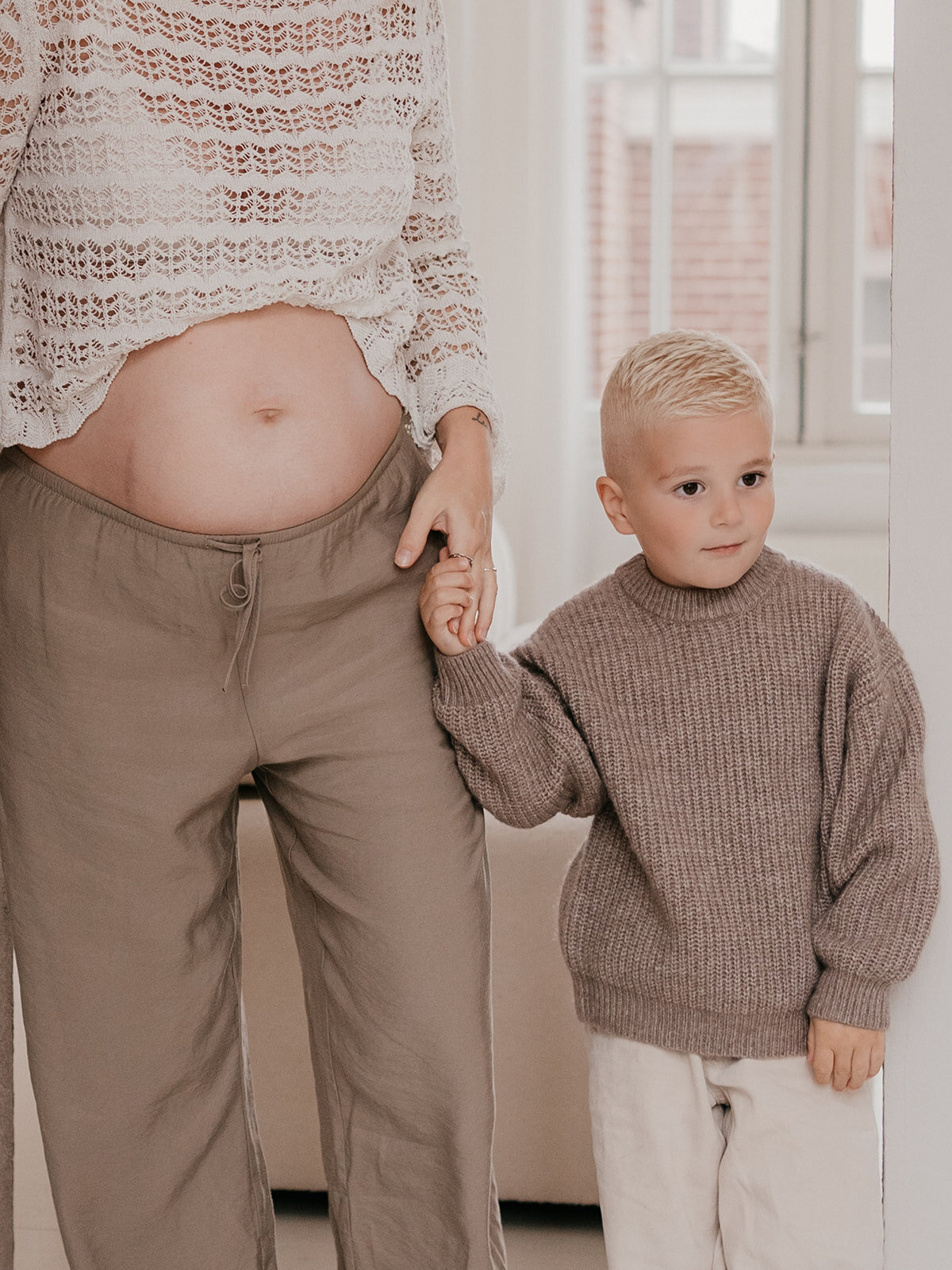 Leukfotografie-zwangerschapsfotografie-studio-the-loft-Attelier oost-puur-ongedwongen.jpg-7