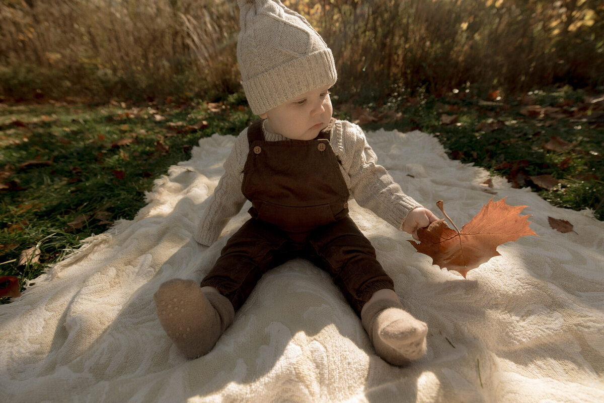 family-session-fall-baby-infant-springfield-illinois-rachael-marie-photography-104