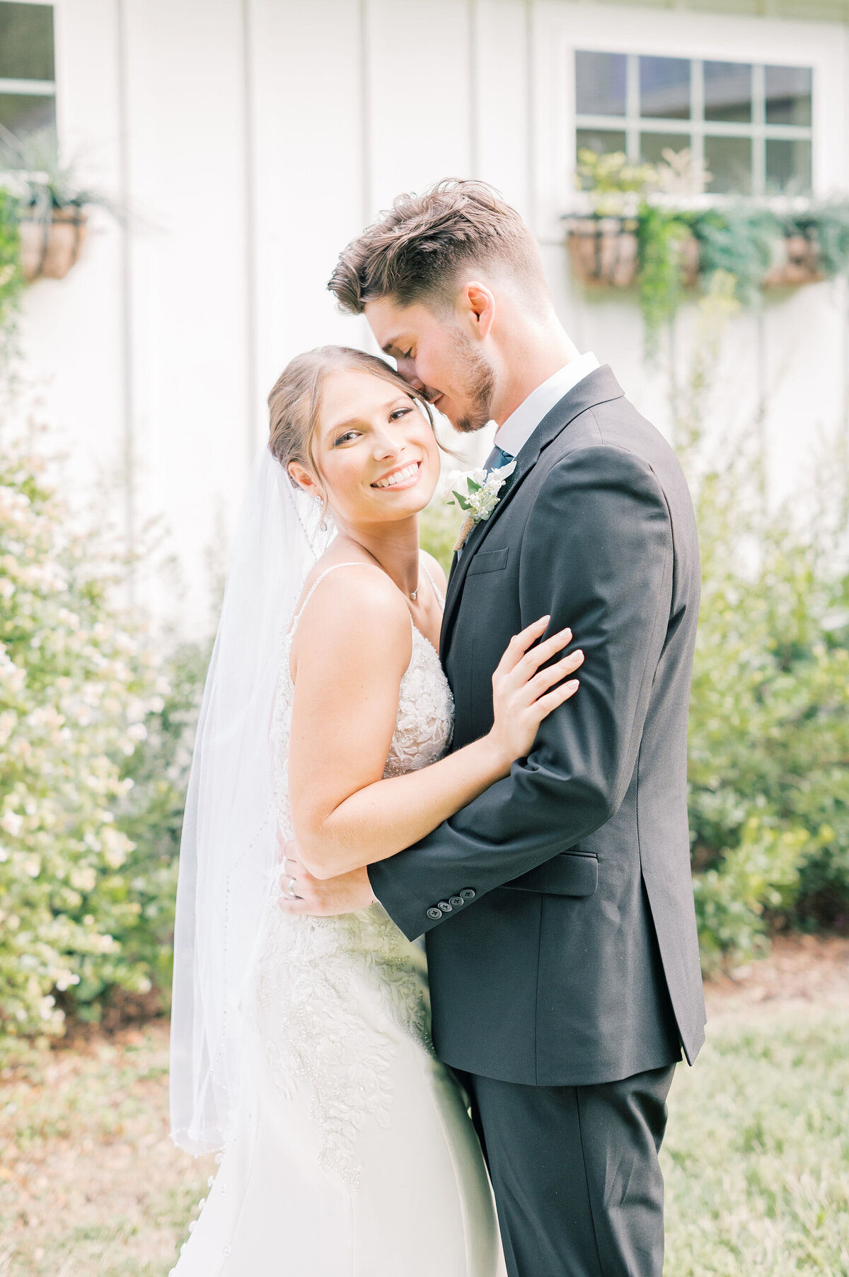 Fort Worth Wedding Photographer  DFW Photographer Rae De Lain Weddings Light and Airy (317)