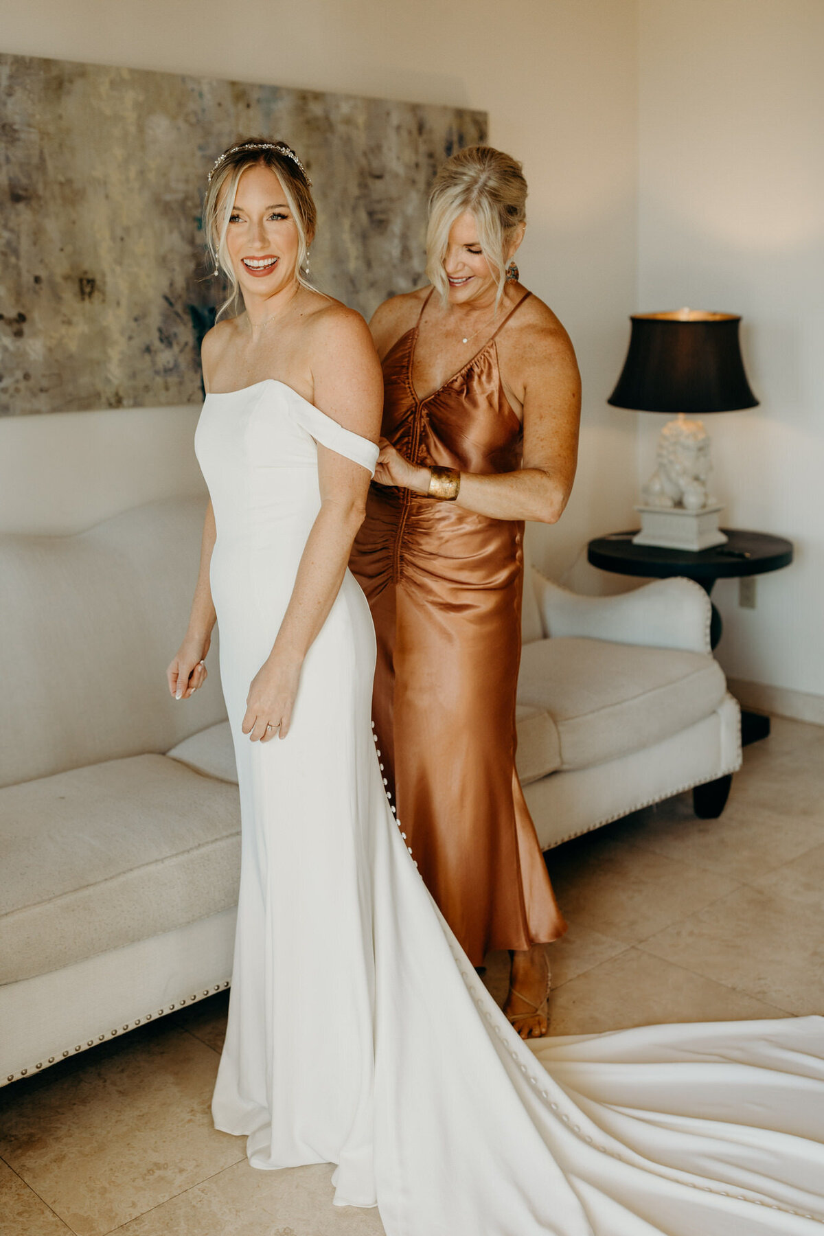 Brier&Chase_bridesmaids_MeredithZimmermanPhotography-16