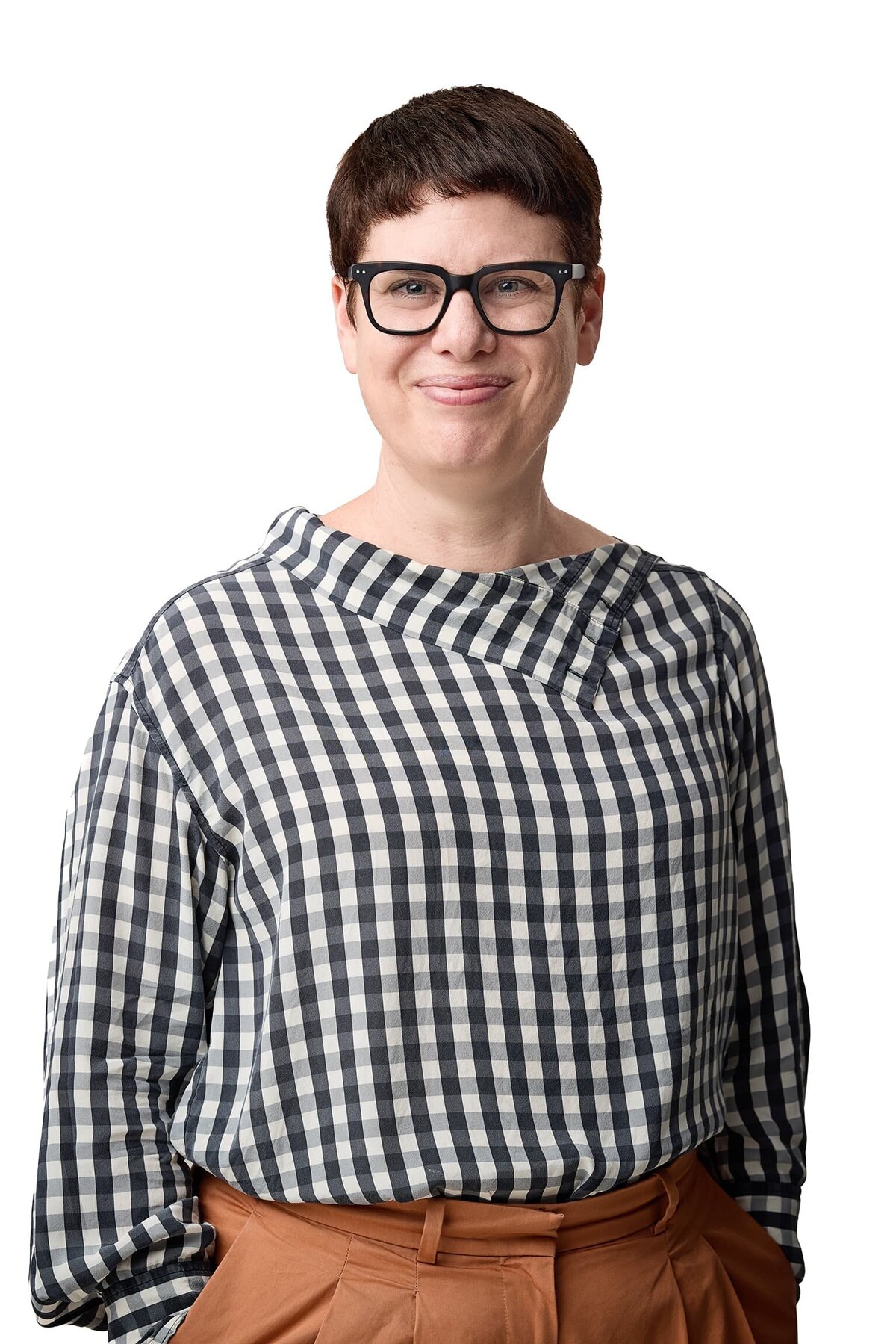 Business-Headshot-White-Background-8382