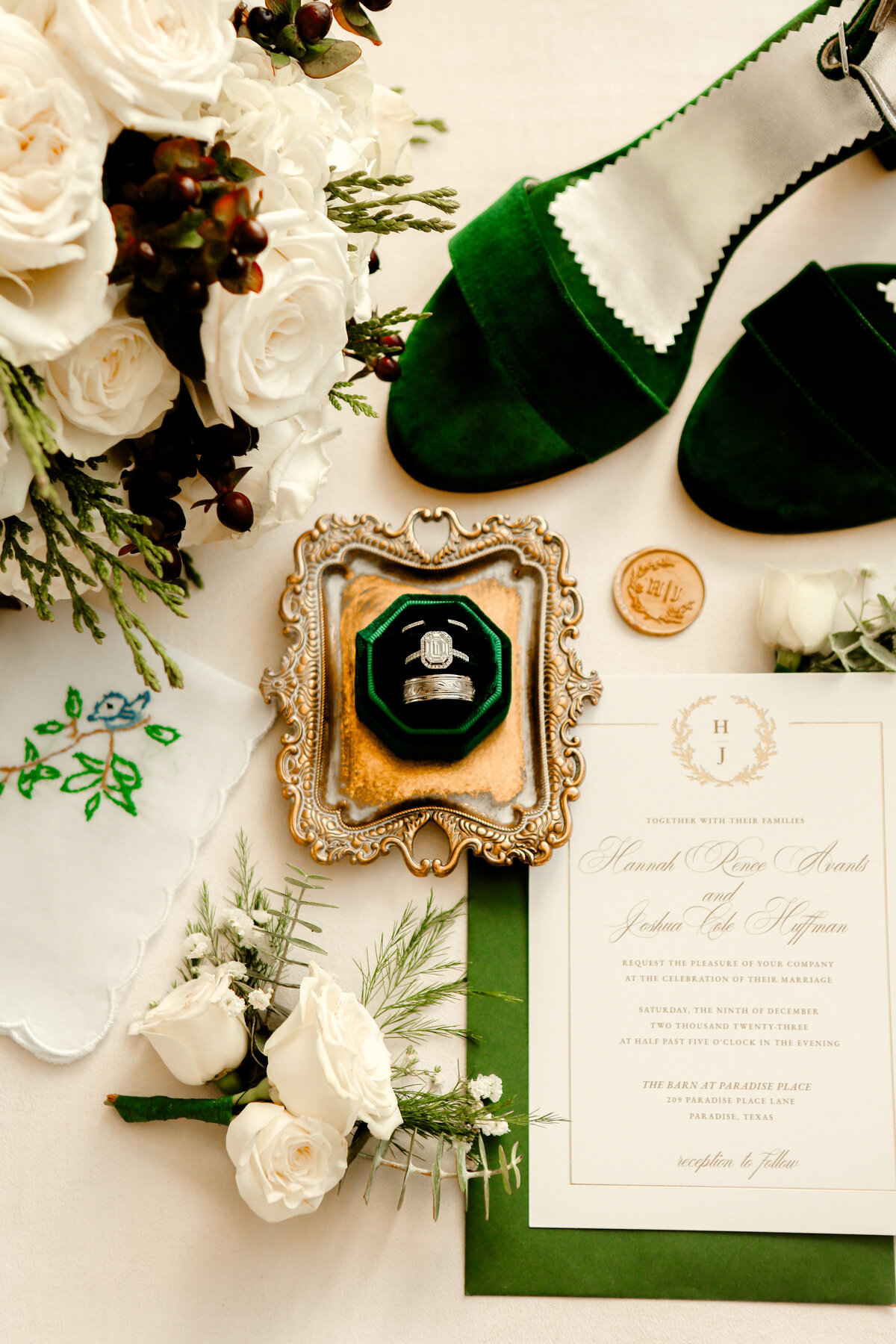 Barn at Paradise Place Dallas Texas Wedding Photographer