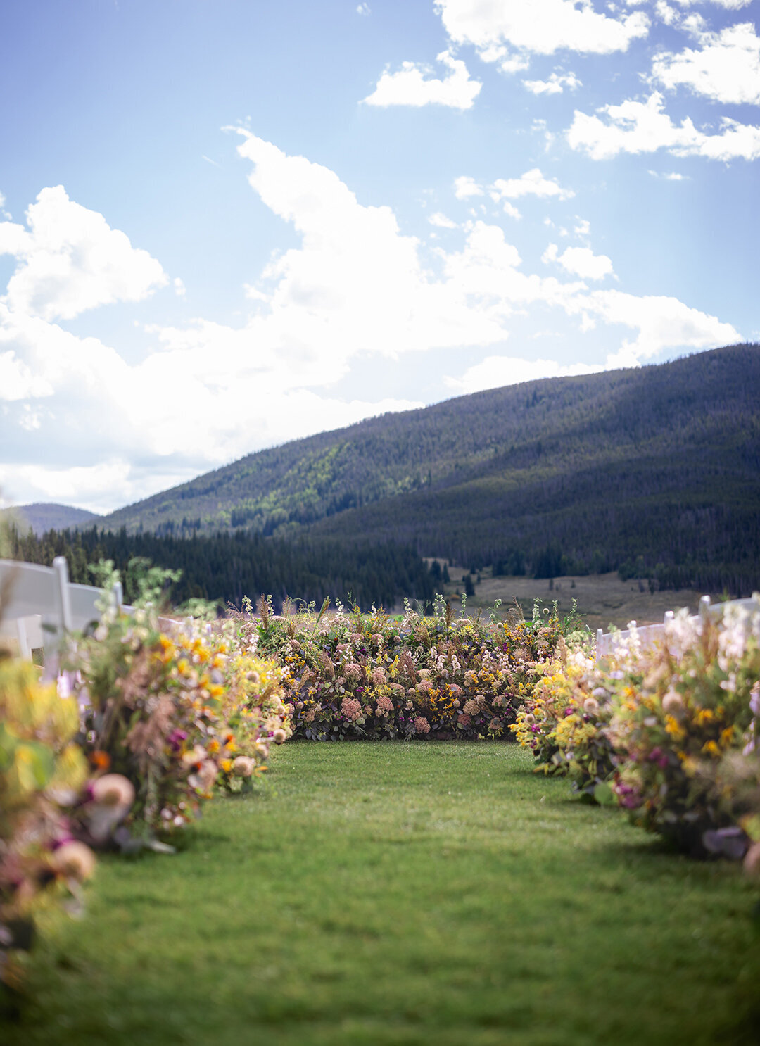 Keystone Ranch Colorado Wedding by Gobella.com 42