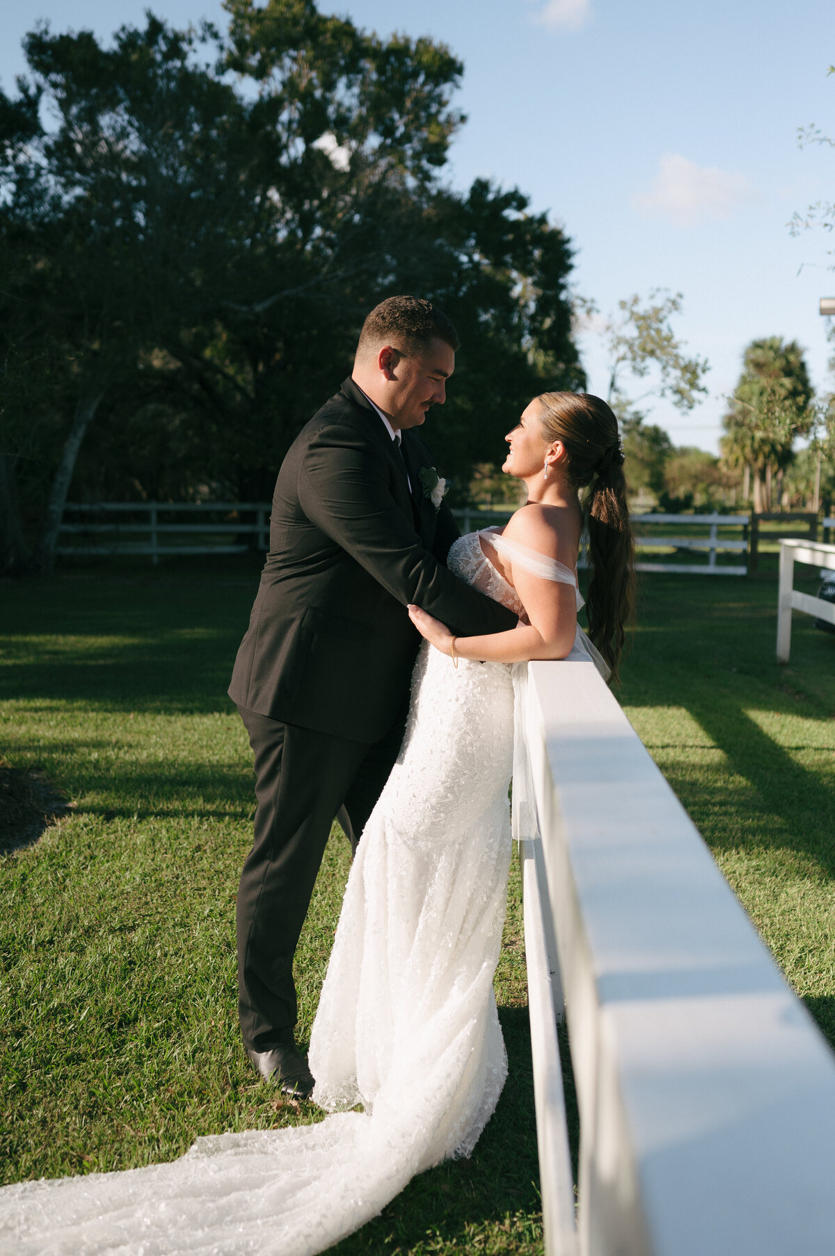 wedding day at the barn at oleaner in florida