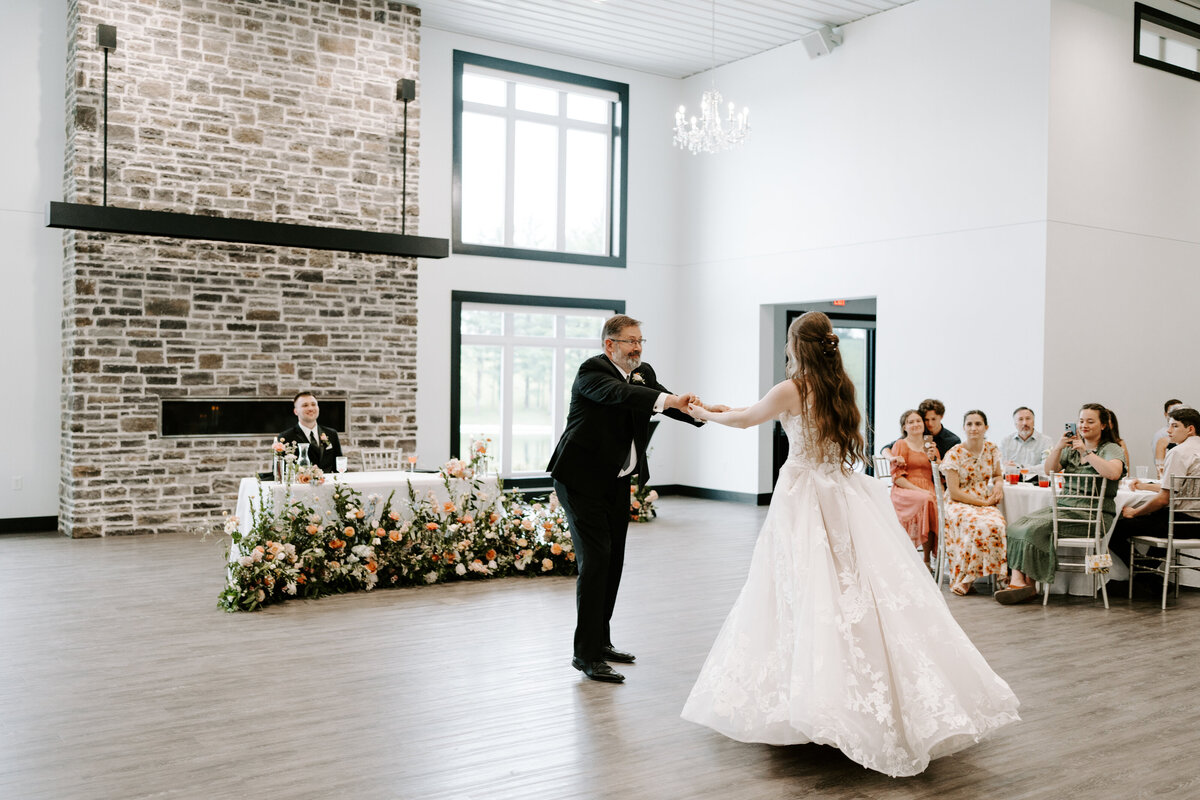 kraber-the-gathering-grounds-iowa-wedding-148