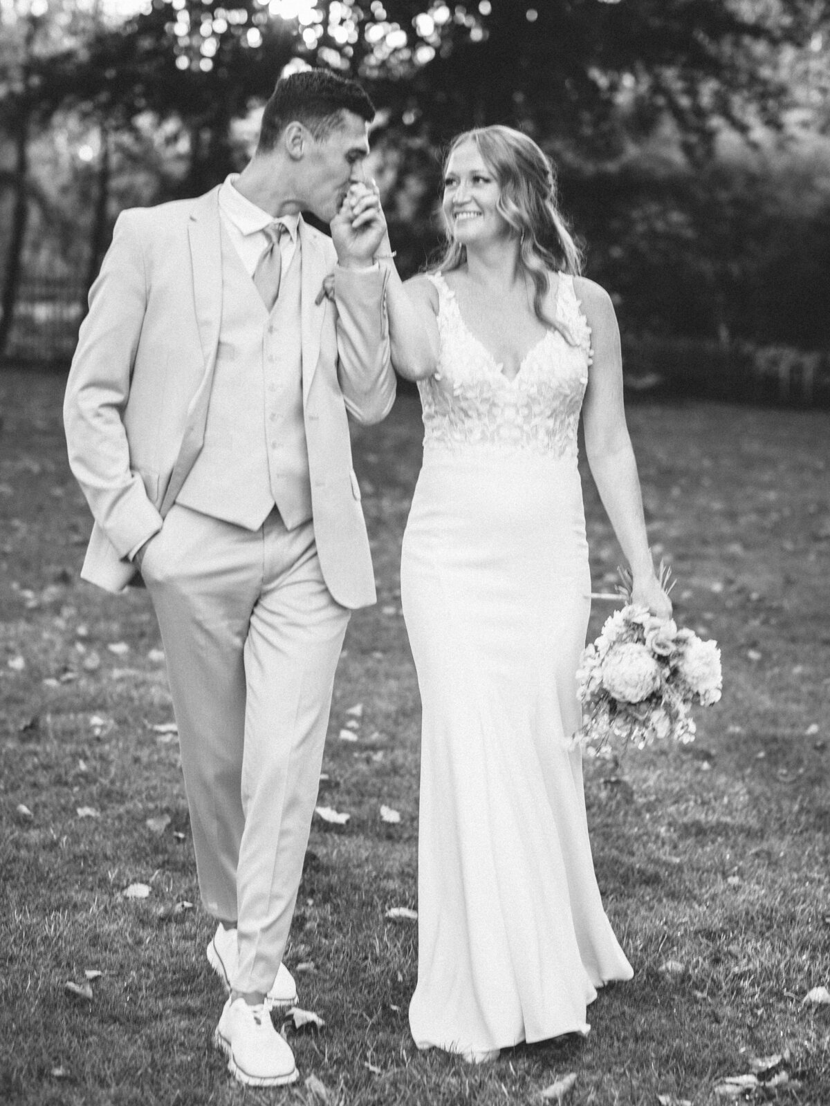 072024_Kristin-and-Liam-Frick-Wedding-anne-troxel-photography-previews--132