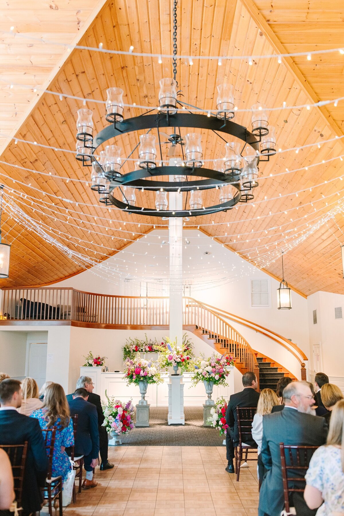 Modern_Black_Tie_Rainy_Summer_Wedding_Spruce_Point_Inn_Maine_Photography_0025