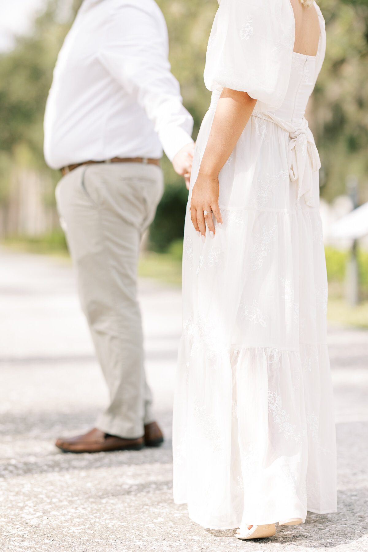 timeless-white-themed-georgia-engagement-photography-23