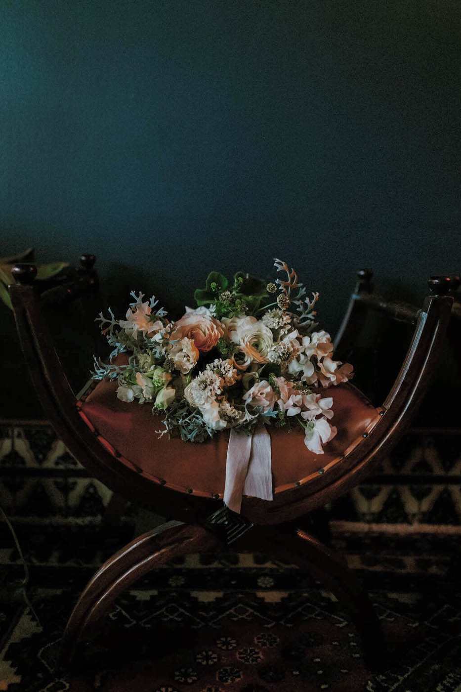 romantic-bridal-bouquet-by-wedding-florist-in-san-diego