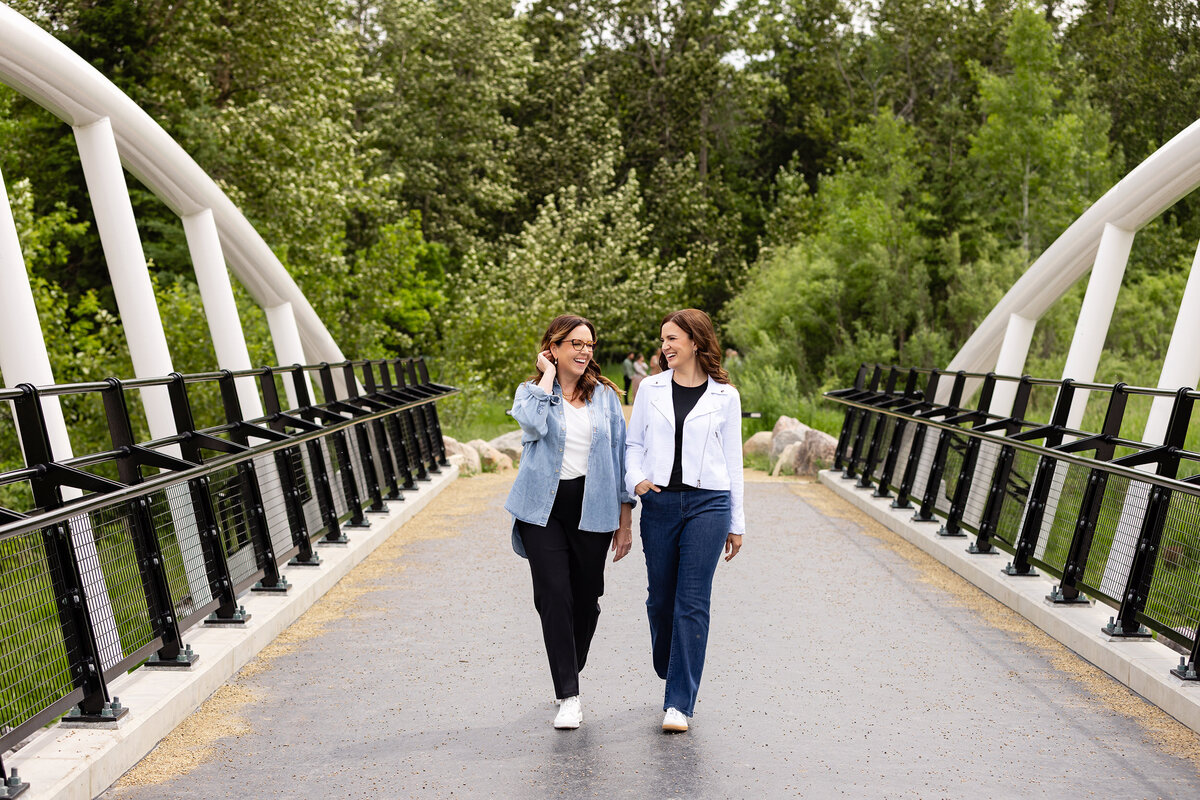 summer edmonton outdoor photoshoot