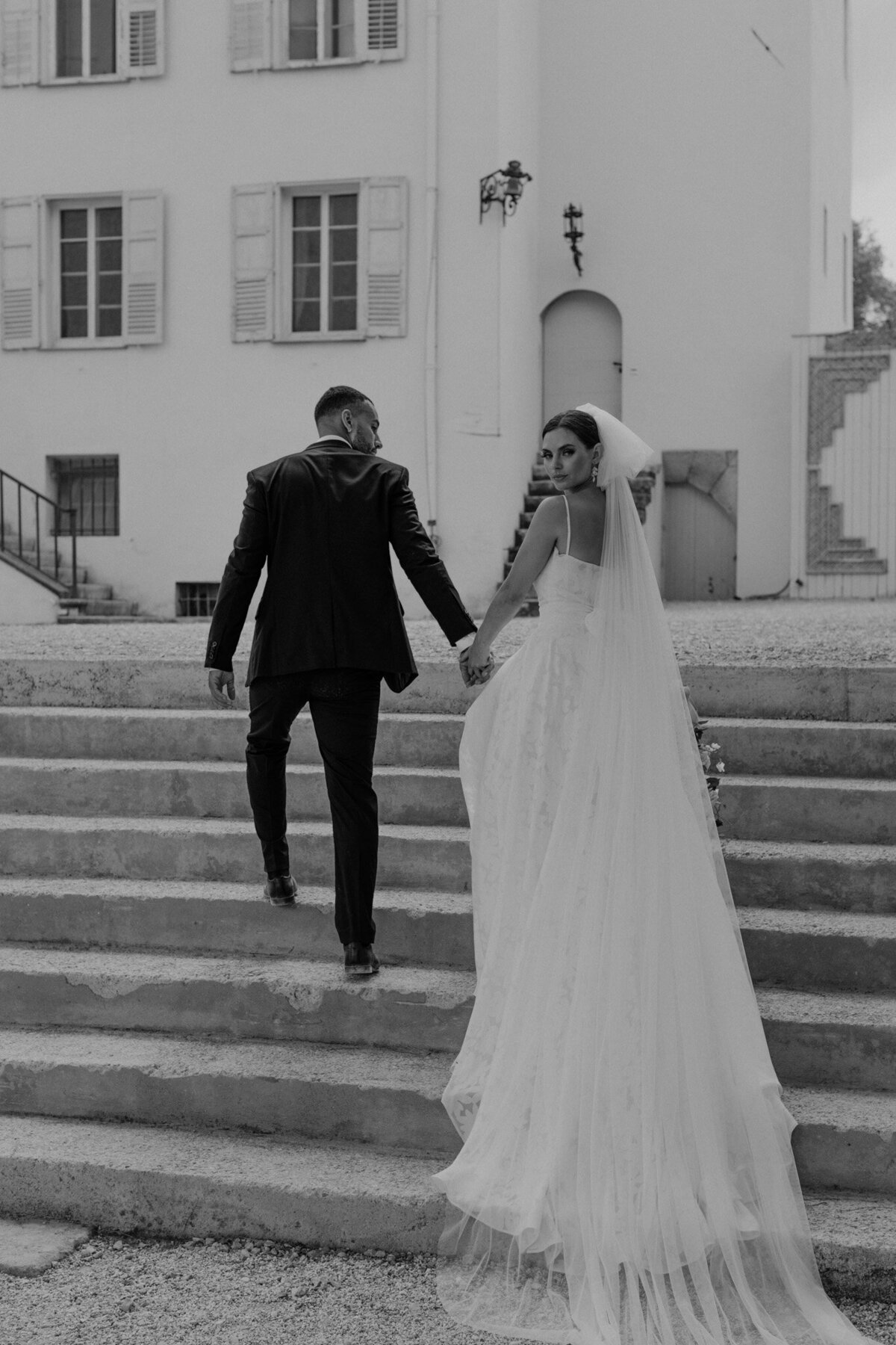 California based wedding photographer shooting weddings in destinations like France, Italy and Spain.
