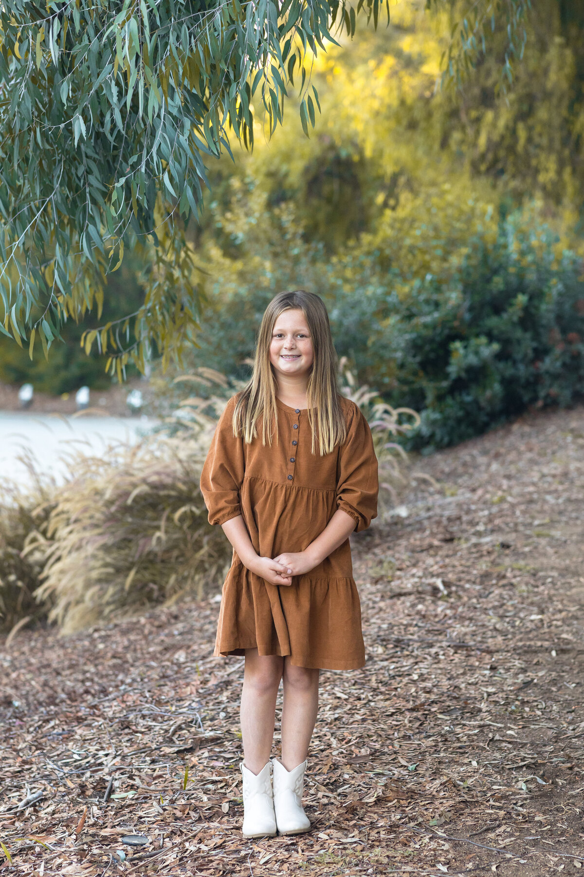 colorful-ernie-howlett-park-family-portraits-5