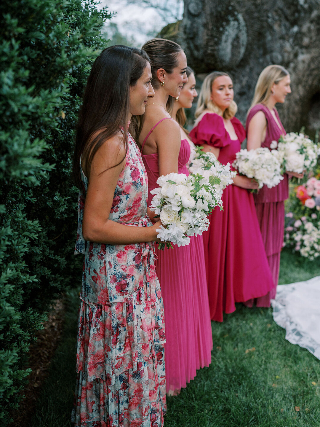 KathleenRob5-3-25GlenstoneGardenVA-VickiGraftonPhotography-583