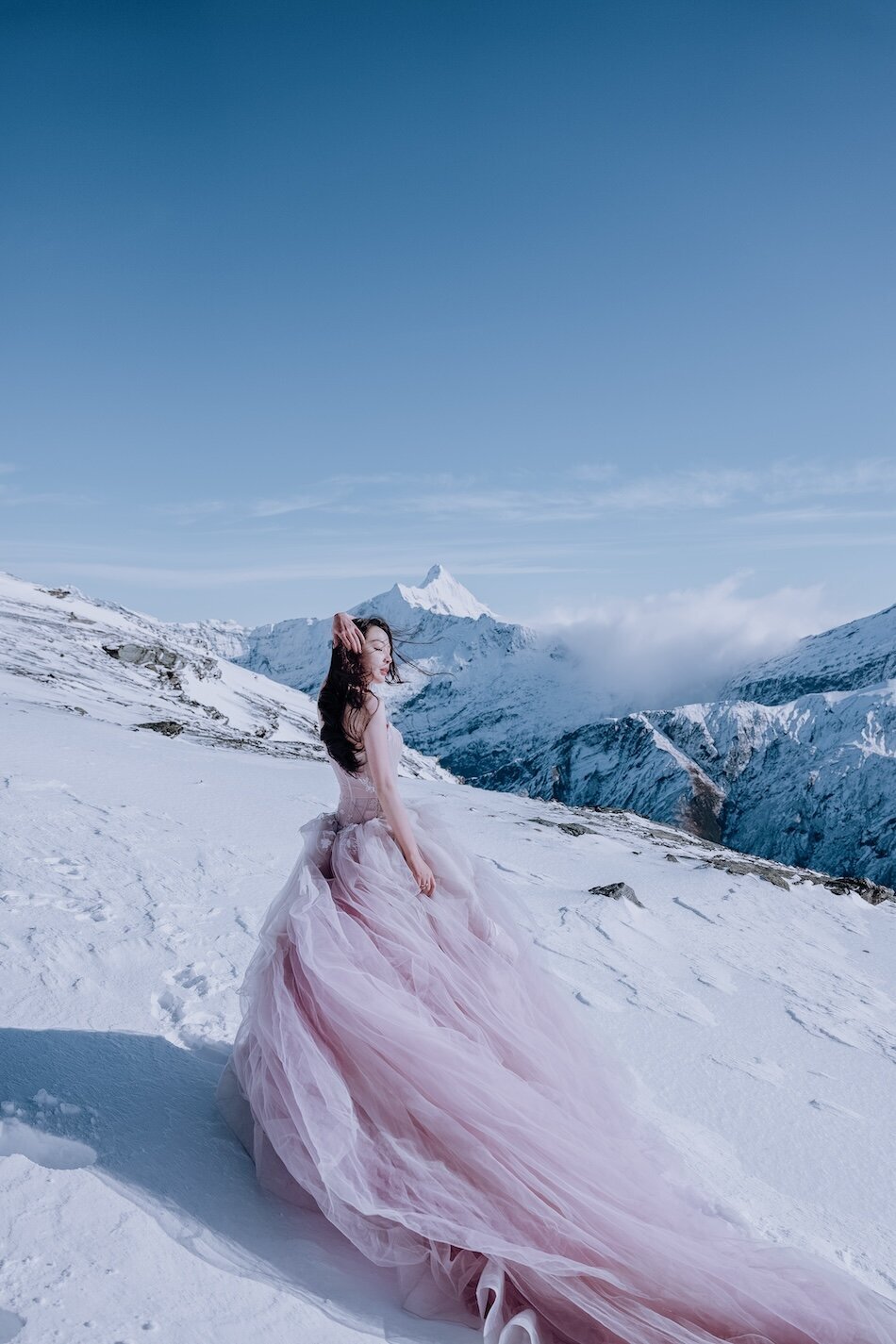 Helicopter wedding photoshoot, Dragon Fly Peak, Wanaka.