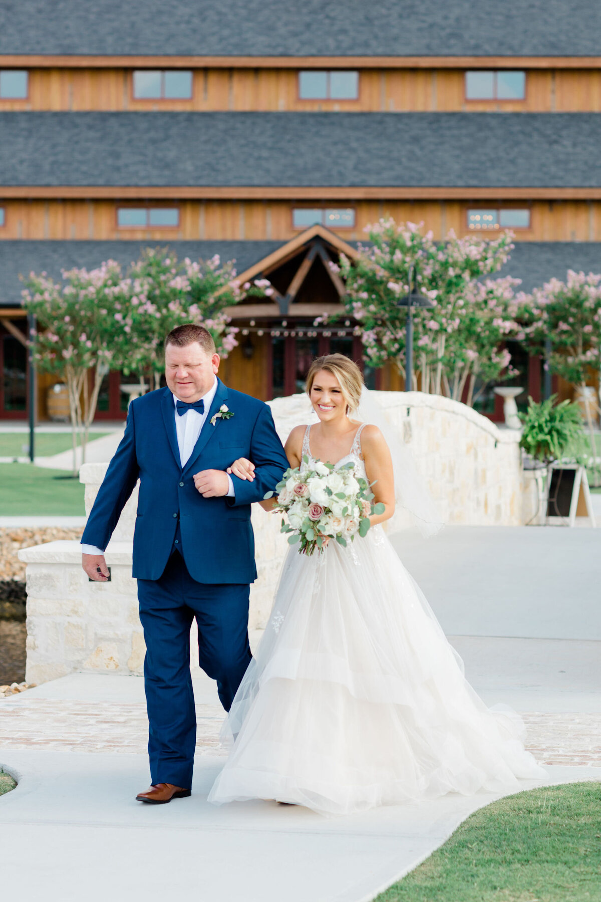 summer-natural-blush-weinberg-college-station-texas-wedding-18