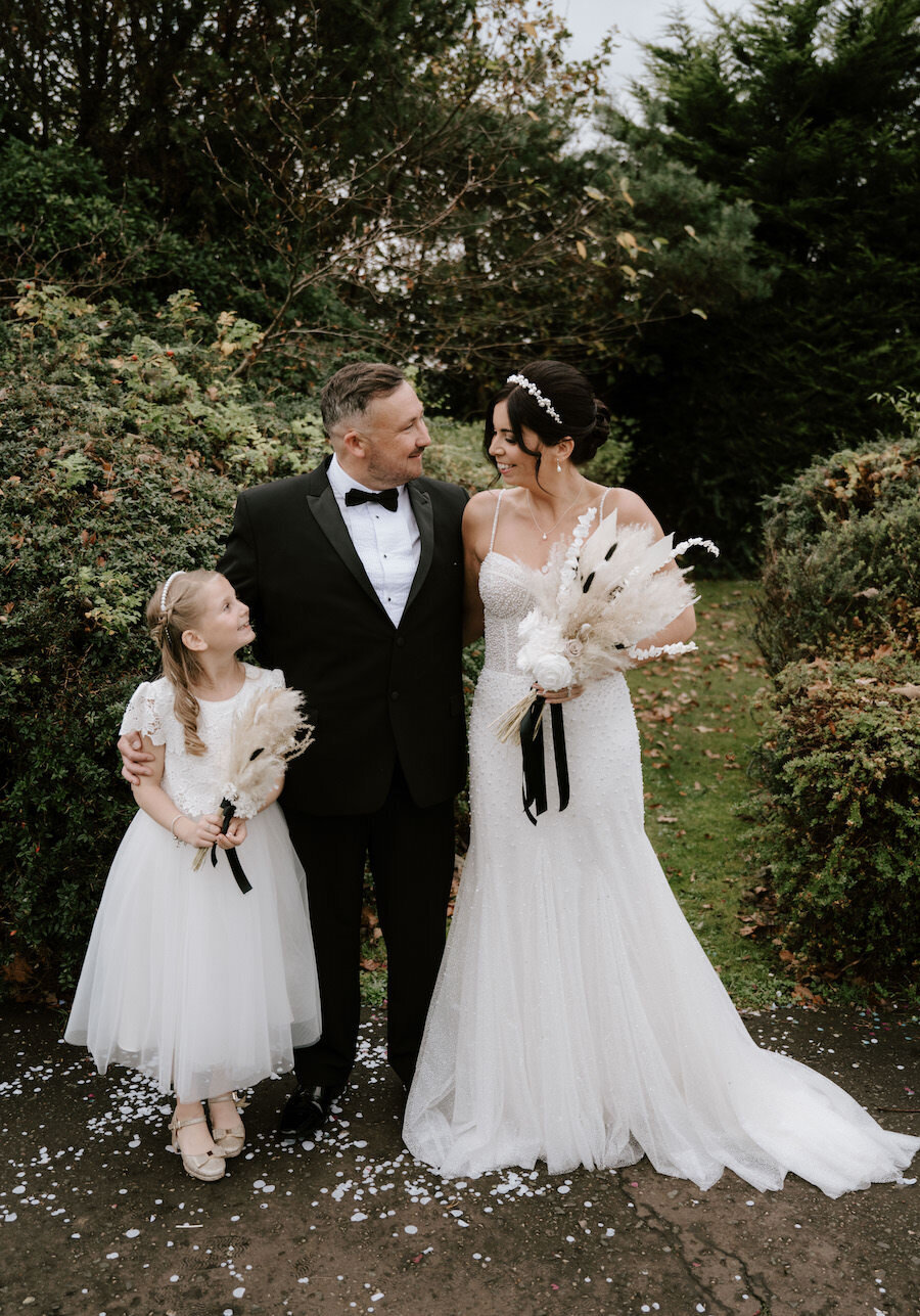 Nicola-Campbell-Timeless-Wedding-Photographer-Scotland-Doubletree-by-Hilton-North-Queensferry-Mr&MrsDavidson-47