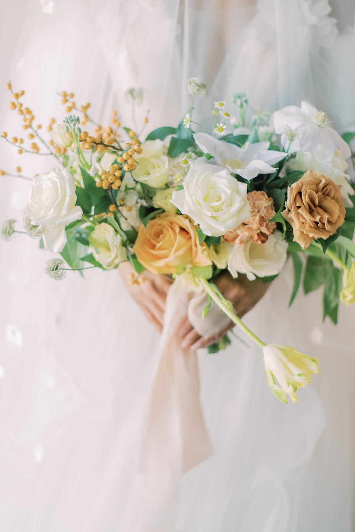 Beautiful florals in toronto for wedding portraits
