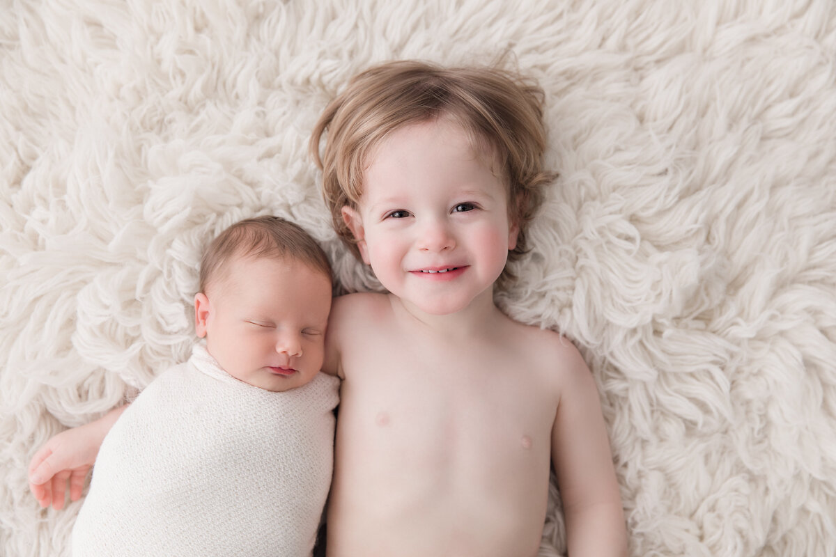 Sibling Newborn Photos St.Albert Alberta