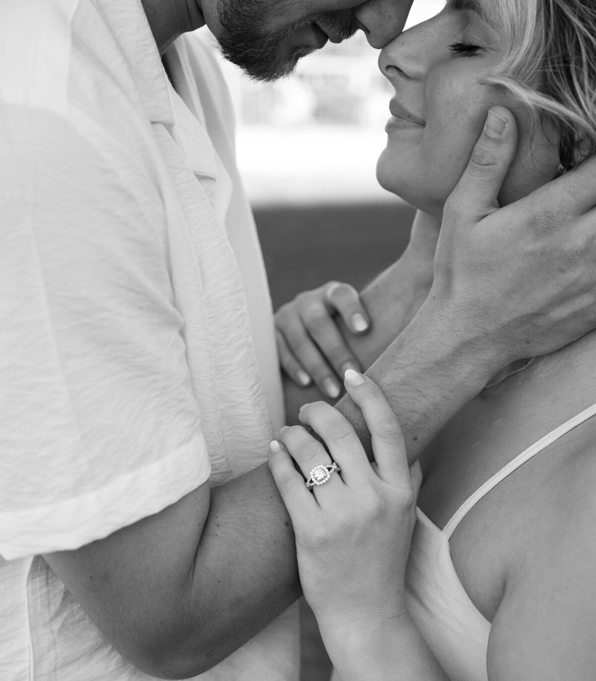 Taylor Elizabeth Photography Weddings and Lifetyle Photographer in Indiana Engagement Photo 15