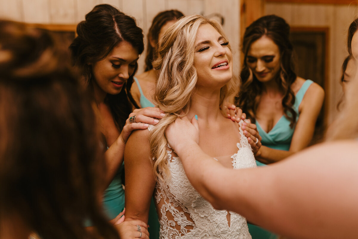 colorado-wedding-photographer-in-soddy-daisy-tennessee-at-mountain-heights-venue-near-nashville-horse-dog-lake-barn-83