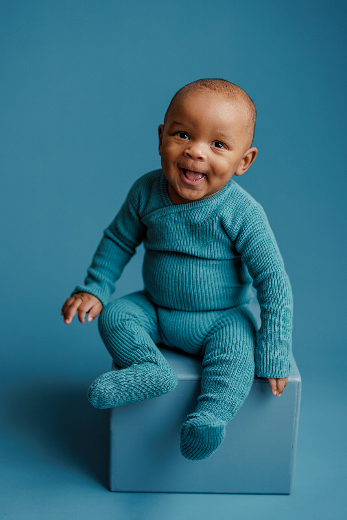 Huntsville Alabama Studio Baby Photographer 6 Month Milestone Session Client Closet5