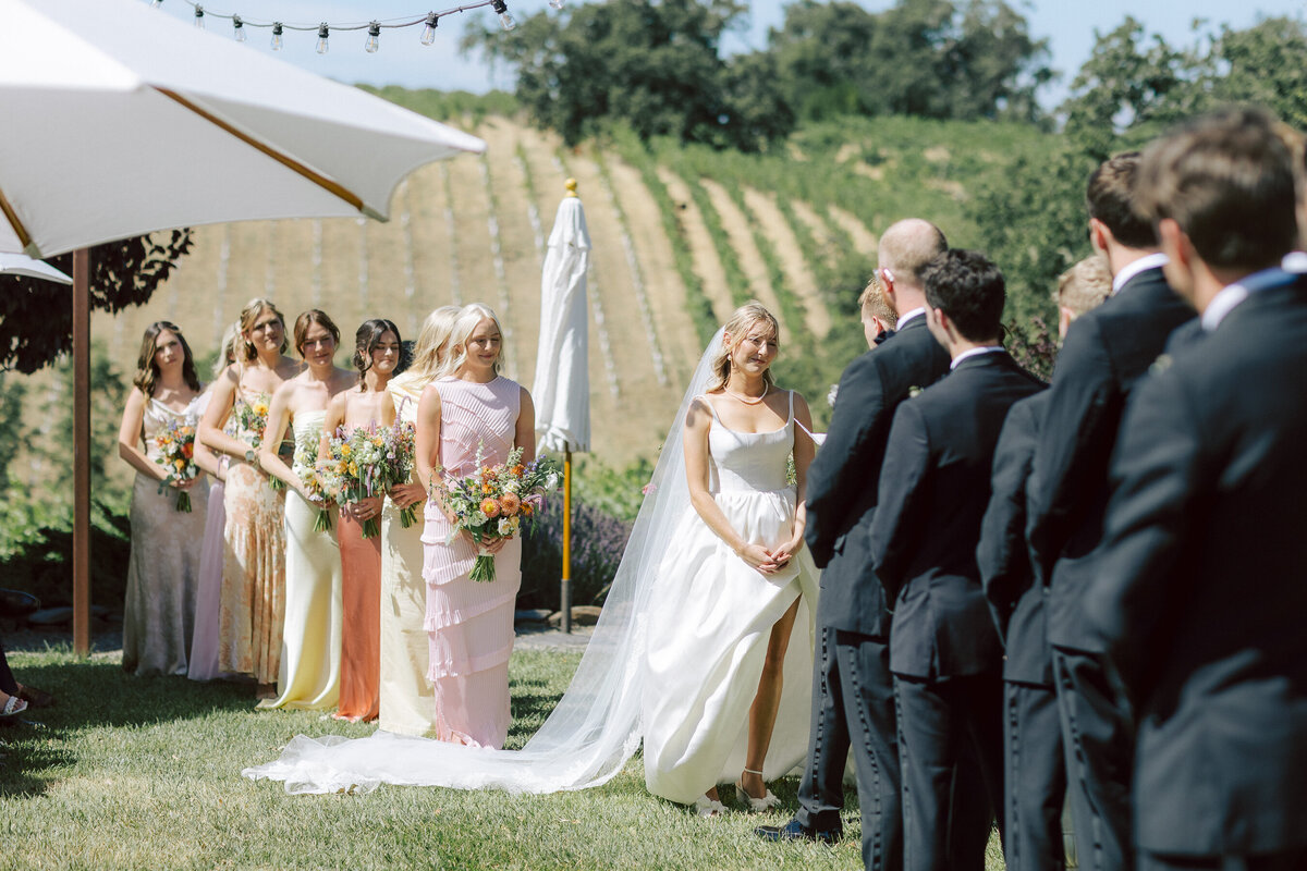 0045_gretchen_gause_photo_healdsburg_wedding_arista_winery_ceremony_blue_sky_2024-