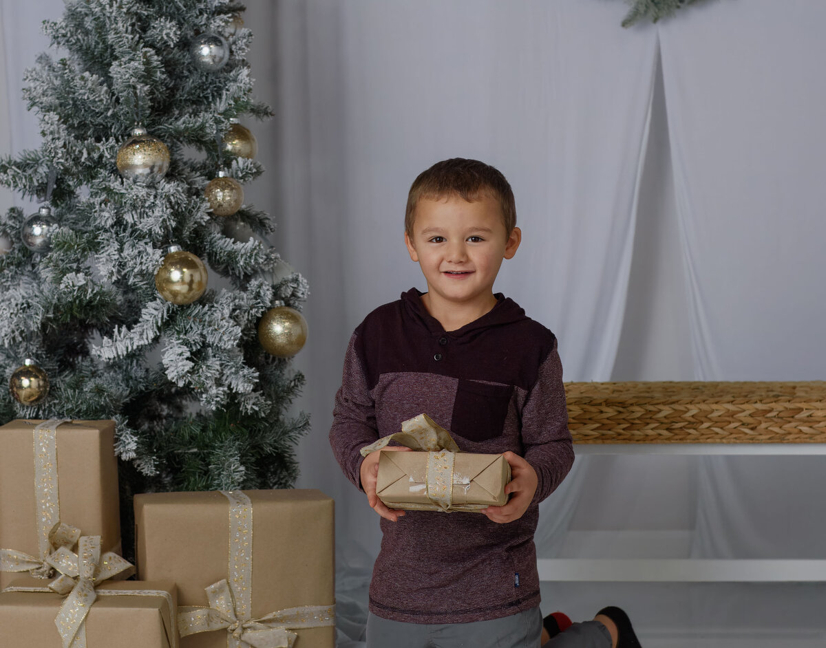 Matt&Mallory's Christmas Photos_2024_051