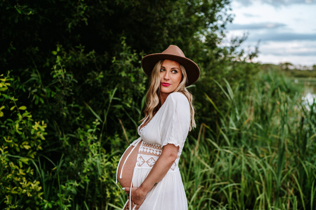 Pregnancy-maternity-motherhood-photographer-buckinghamshire-7