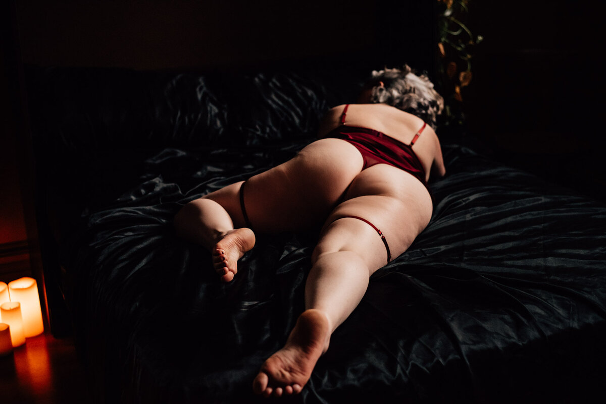 lindsey-m-boudoir-ottawa-702