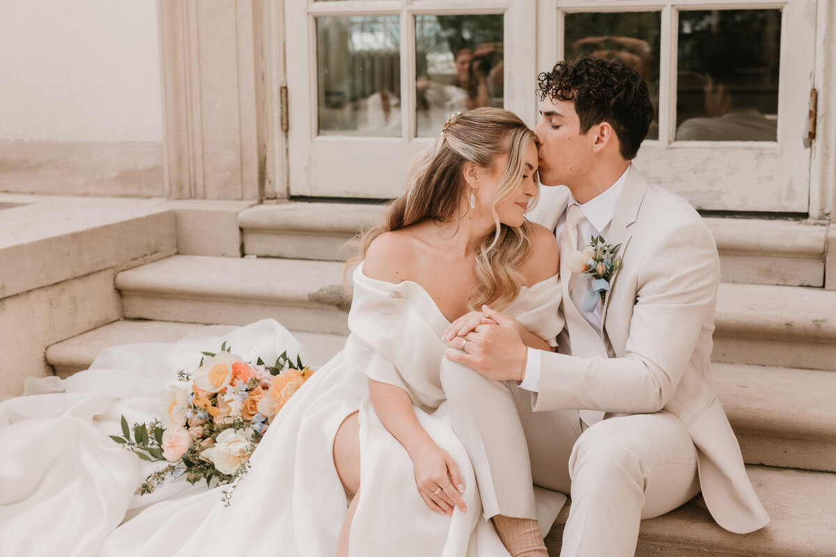 War Memorial Styled Shoot - Mariah Kasten Photo - Detroit Michigan Wedding Photographer-21
