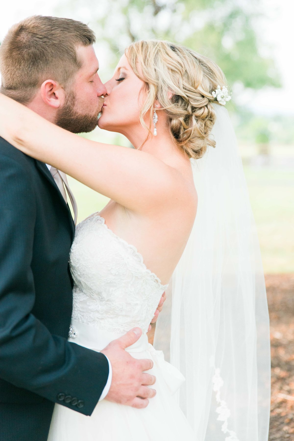 Jackie&Justin_SneakPeeks_BeccaBPhotography-152