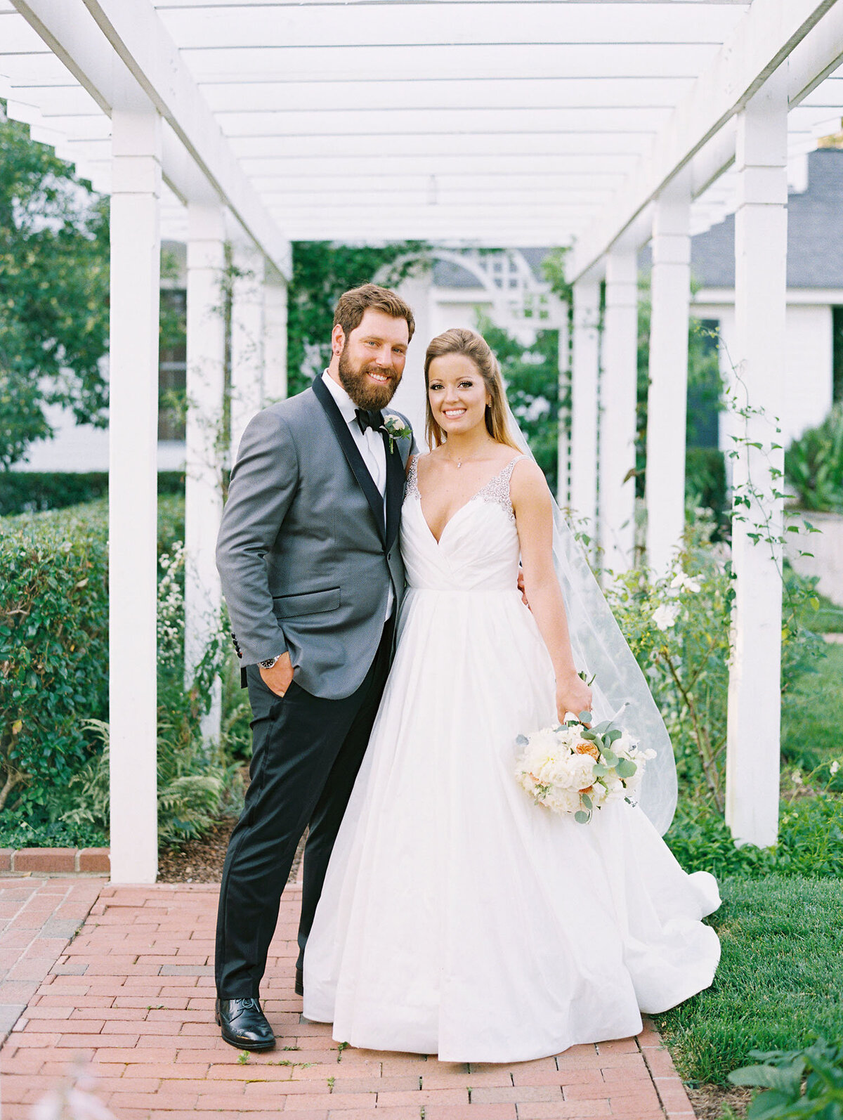 52ally-bobby-photography-fine-art-wedding-fearrington-inn-film
