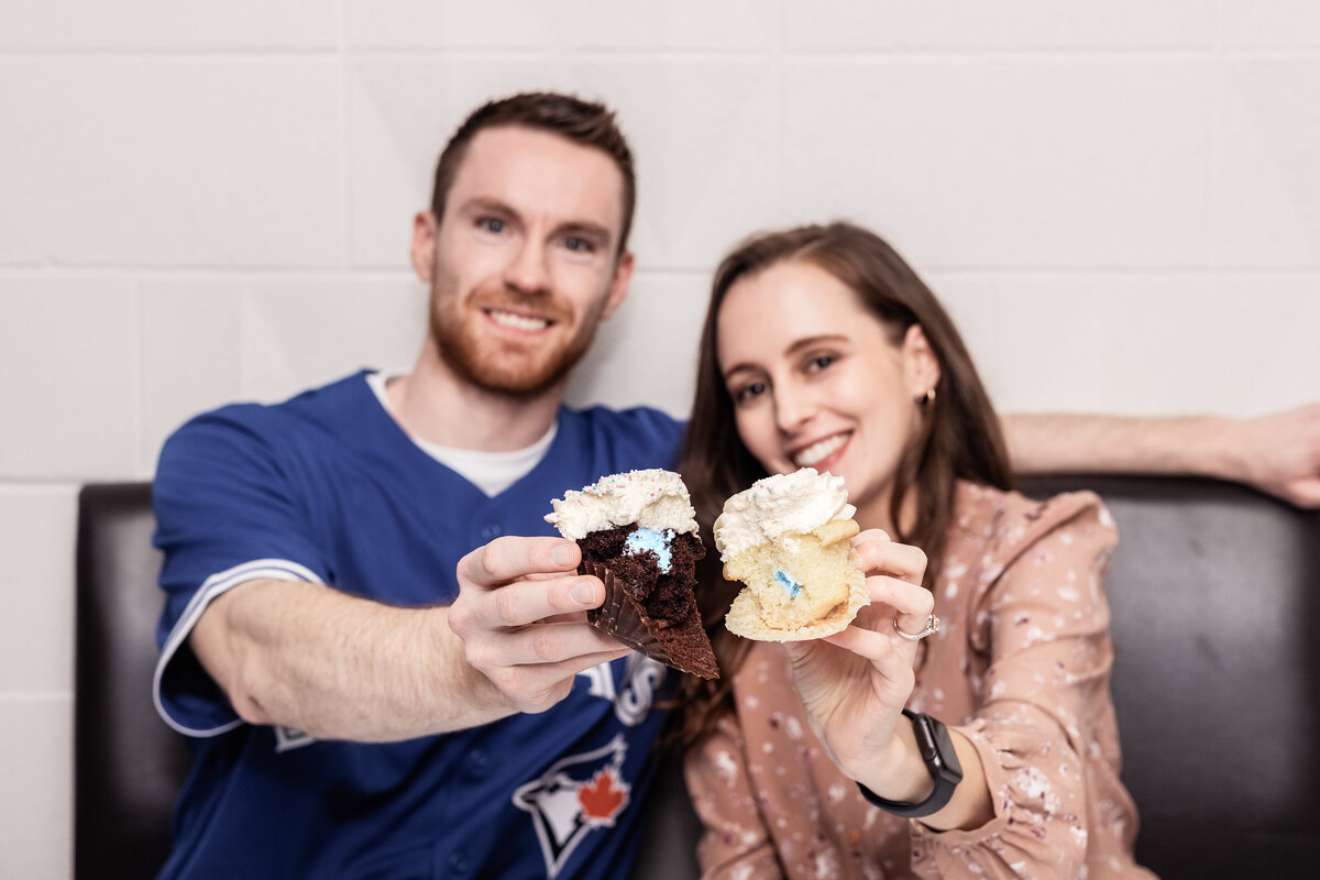 gender-reveal-cupcakes