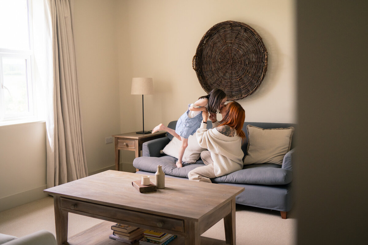 Amy-Claire-Barnes-Family-Photoshoot-(Cassie&Edie)-06115
