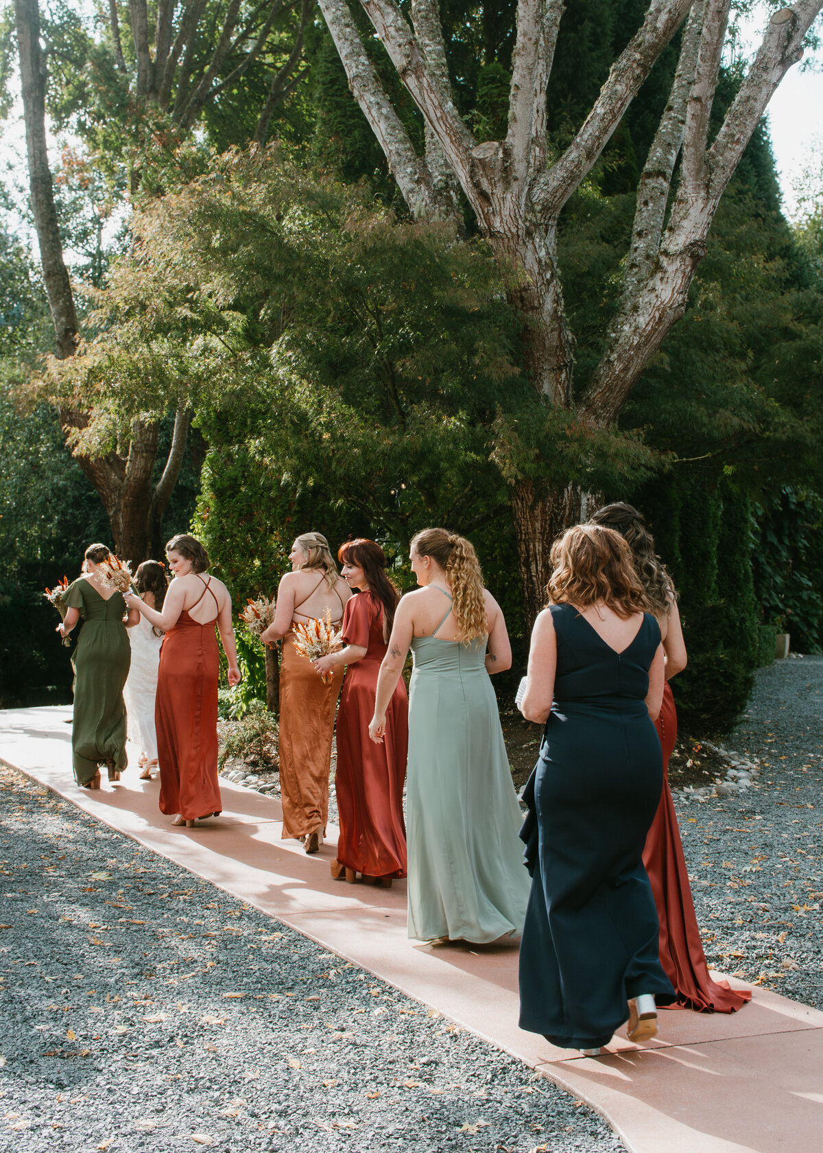 bridal-party-Jardin-del-Sol-documentary-wedding-jennifer-moreno-photography-washington