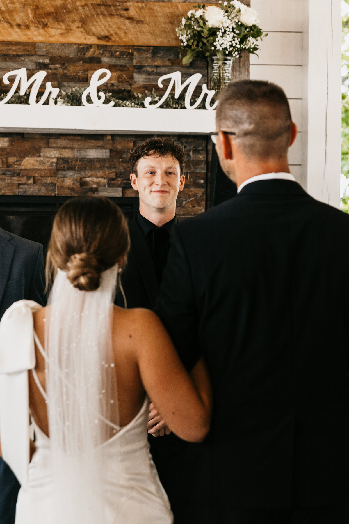 Aaron + Tessa_Sneak Gallery-14