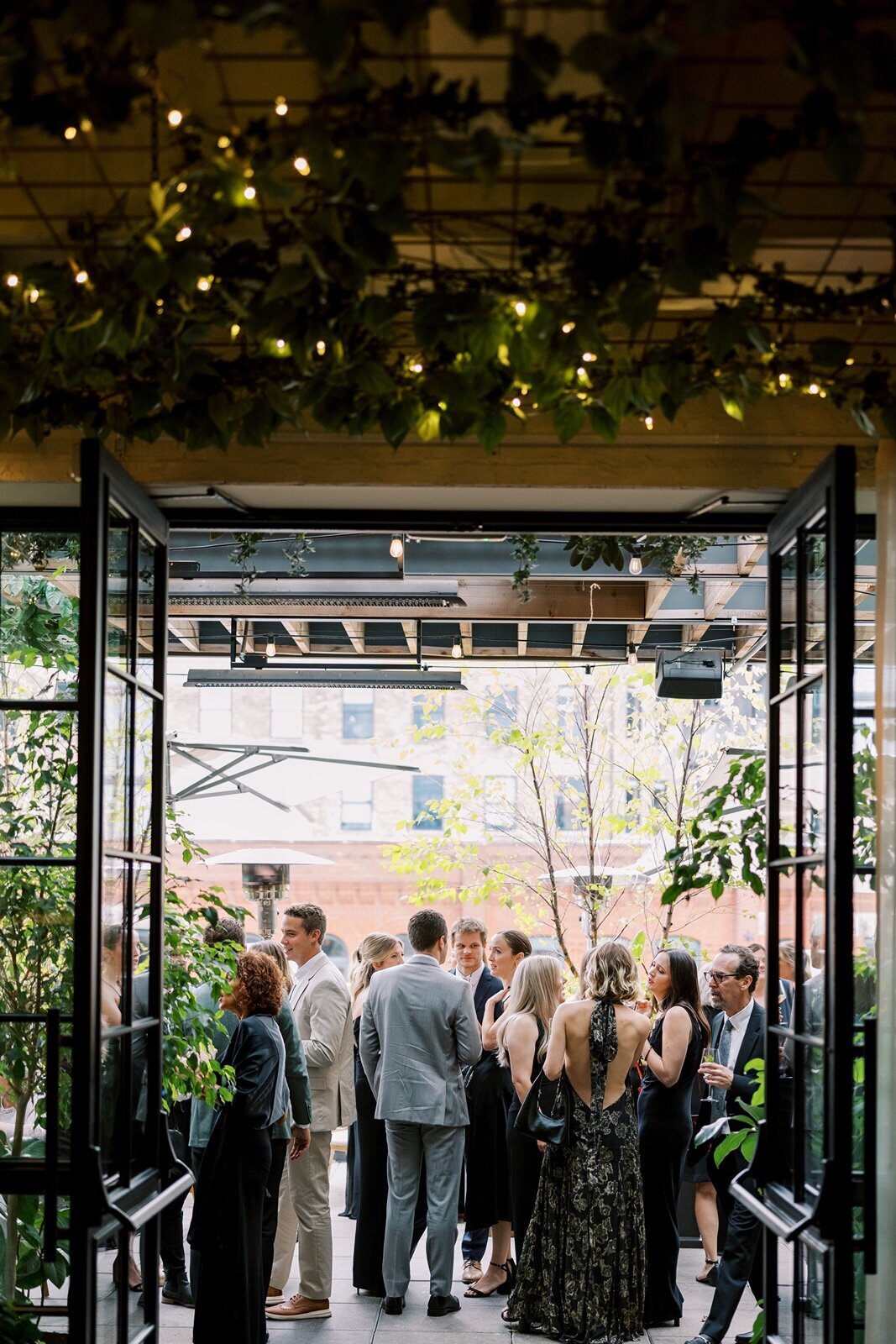 the-dalcy-wedding-cocktail-hour