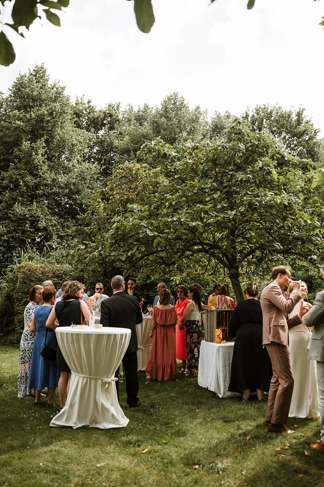 Herentals, salon weddings, moody, authentiek, alternatief trouwen,bruid, 2026, elopent, intiem, spontaan, tijdloos, trouwfotograaf, antwerpen - receptie & familiefoto_s-48