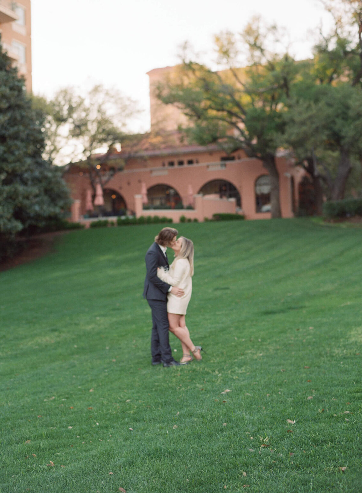 A wedding engagement photo session in Dallas Texas