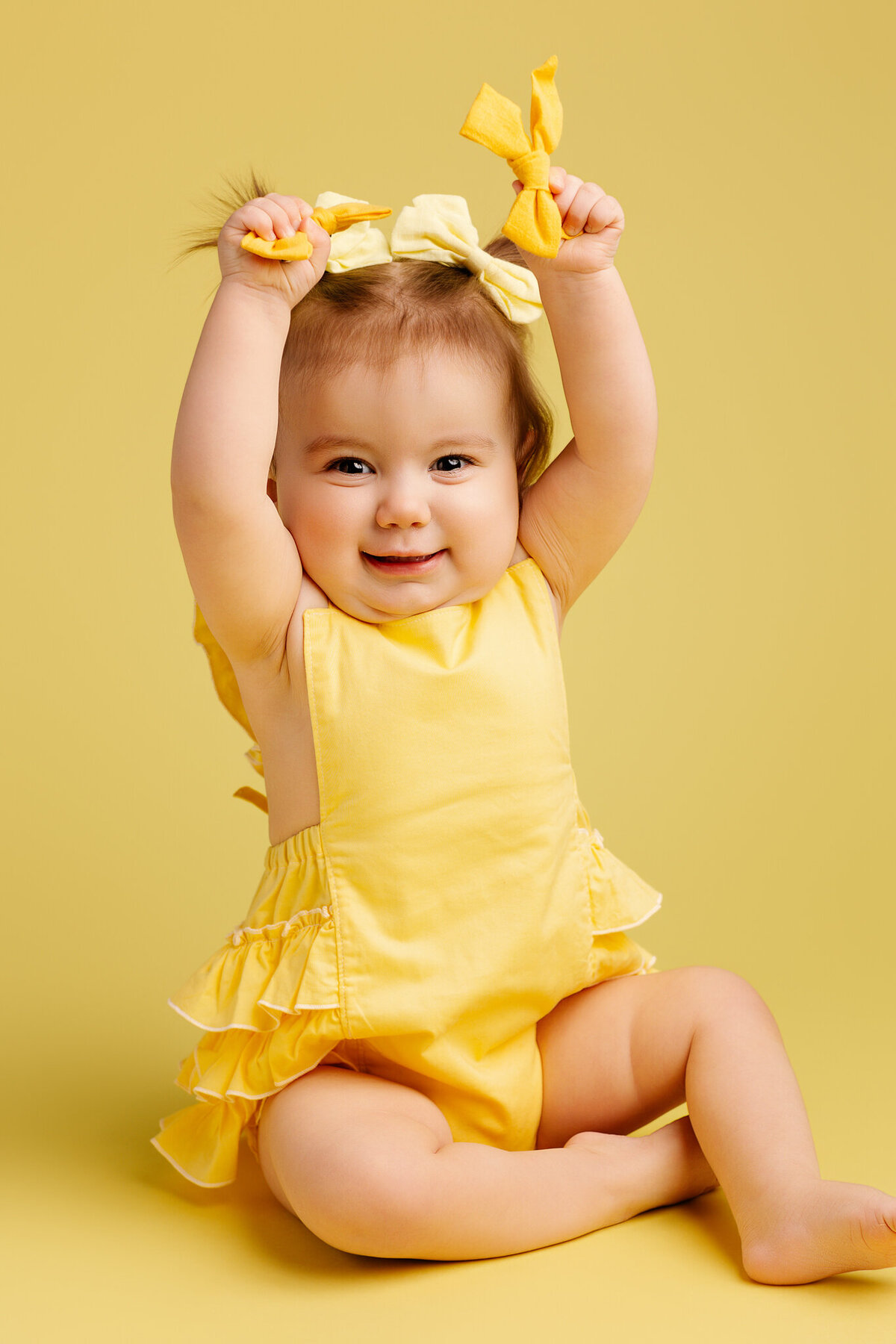 best NWA cake smash photographer, NW Arkansas baby portraits, baby photography NW Arkansas, baby photographer near me Fayetteville AR
