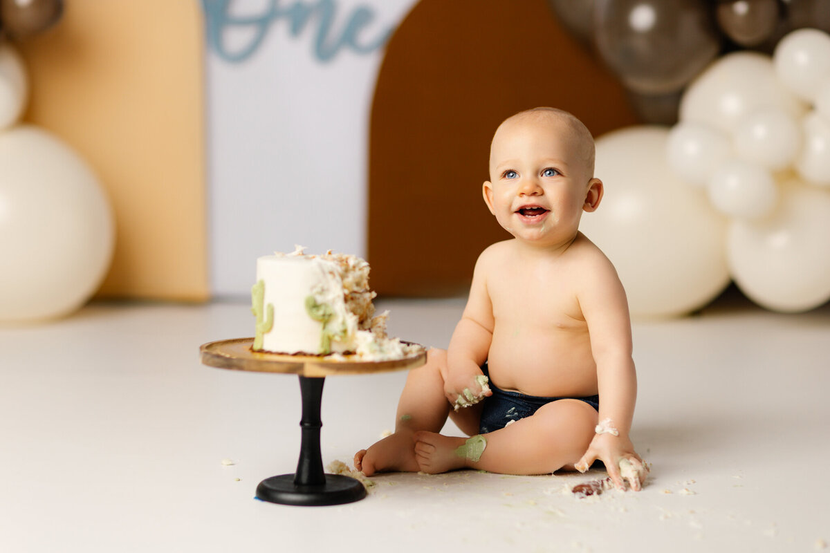 Rogers AR newborn photographer, newborn photography in Rogers Arkansas, newborn photoshoot near me