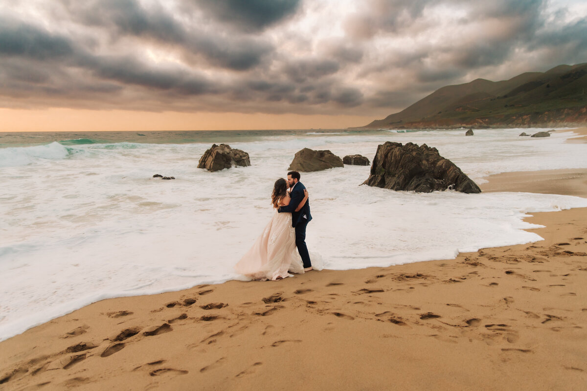 hawaii beach elopement photography