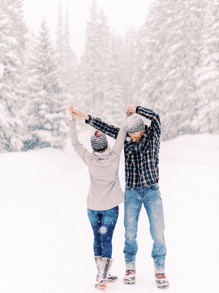 Colorado-Family-Photography-Christmas-Winter-Mountain-Snowy-Photoshoot26