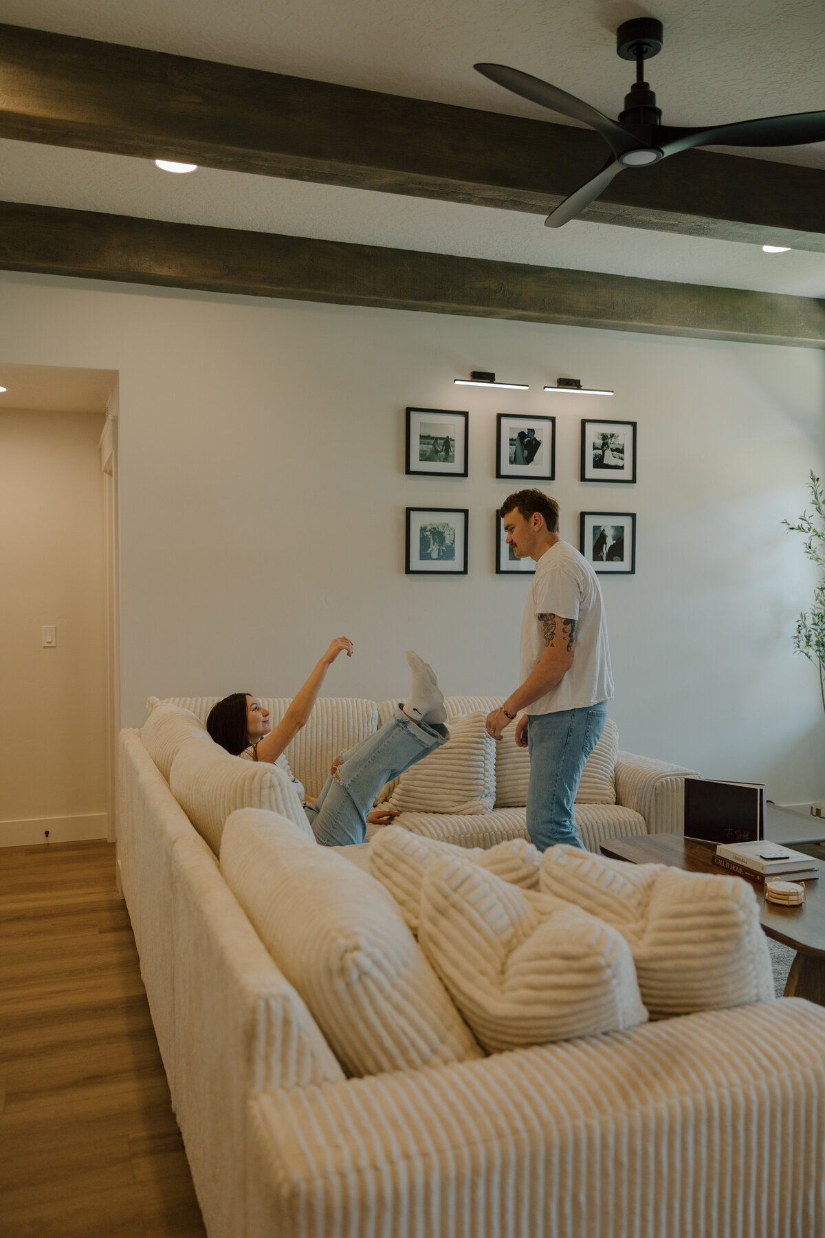 BillieFruitPhotography-mom+dadbuyAhome-51