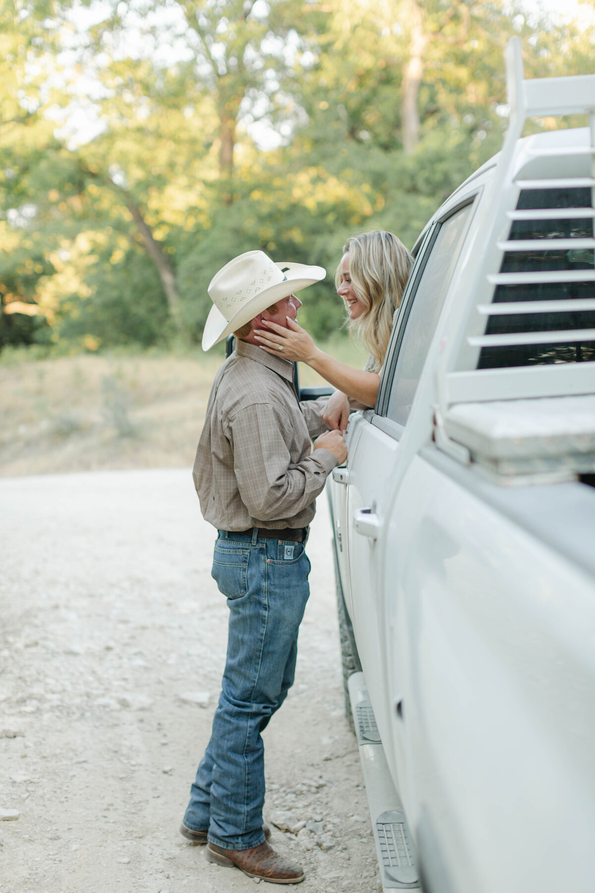 outdoor engagement session in dallas fort worth, texas