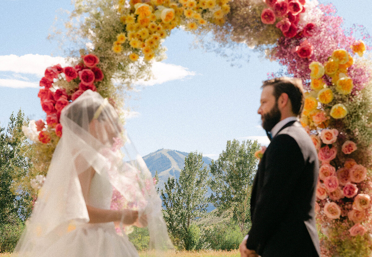 Olivia&TomSneakPeeks(Wedding)-107